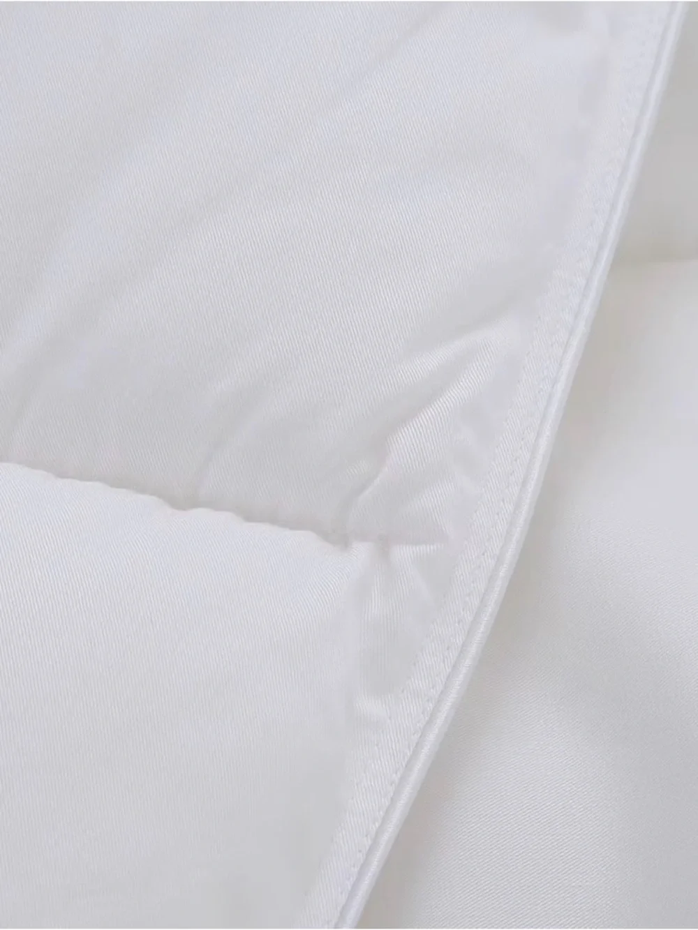 Luxurious White  Alternative Comforter - Plush Hotel Feel